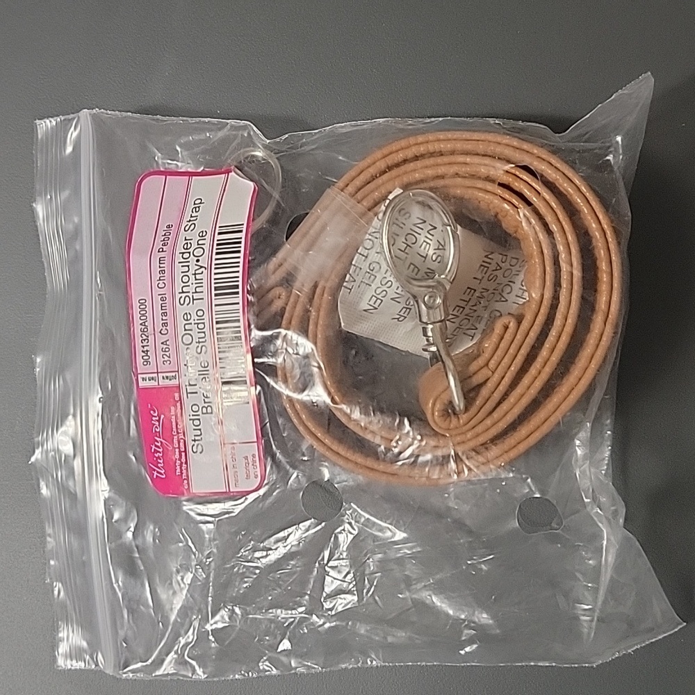 Thirty One shoulder strap caramel charm pebble